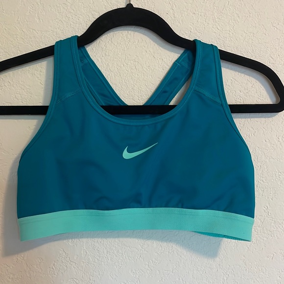 Nike Other - NIKE dri-fit sports bra green size medium